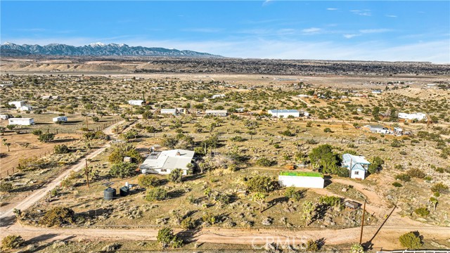 Detail Gallery Image 1 of 41 For 20720 Chickawill Rd, Apple Valley,  CA 92308 - 5 Beds | 3 Baths