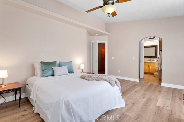 Detail Gallery Image 17 of 64 For 16158 Rimrock Rd, Apple Valley,  CA 92307 - 4 Beds | 2/1 Baths