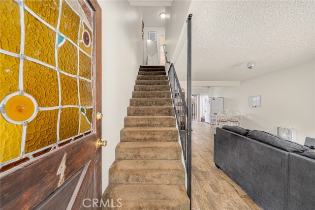 1070 Freeman Avenue, Long Beach CA: https://media.crmls.org/medias/47f799df-2c1f-41b0-907a-0f3e7091f741.jpg