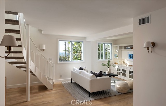 31927 Hayes Place, Laguna Beach CA: https://media.crmls.org/medias/47f7a25a-1006-47a2-b1cc-f47934cafe5b.jpg