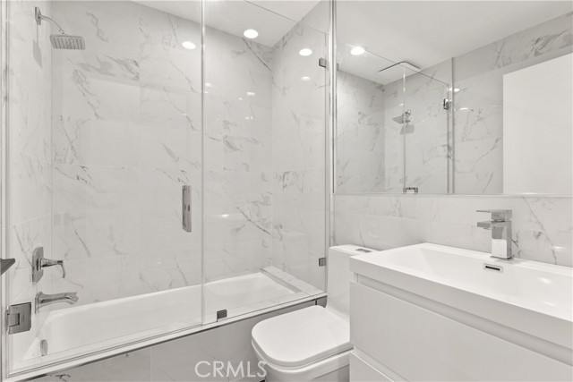 5965 Nora Lynn Drive, Woodland Hills CA: https://media.crmls.org/medias/47f825ab-63bb-456e-b908-170a1c893d01.jpg