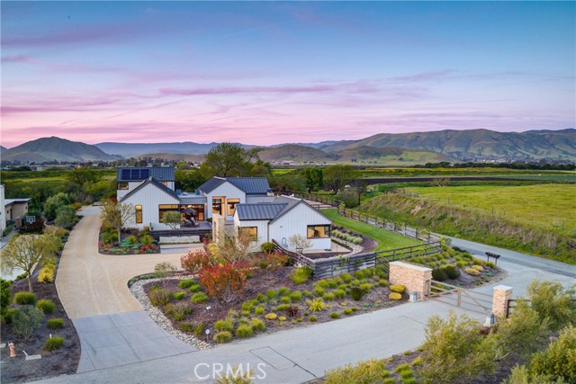 Detail Gallery Image 4 of 75 For 280 Jespersen Ln, San Luis Obispo,  CA 93401 - 5 Beds | 7/1 Baths