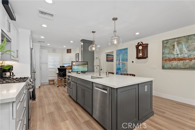 27879 Chipiona, Mission Viejo CA: https://media.crmls.org/medias/47fa58ba-c141-4c9b-82dd-349a4be1e710.jpg