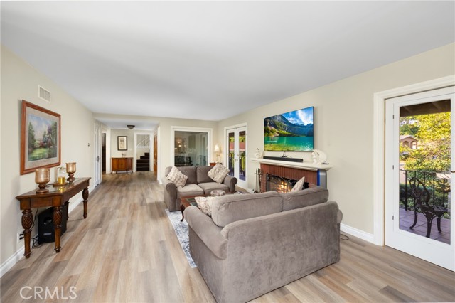1481 Kensington Drive, Fullerton CA: https://media.crmls.org/medias/47fa91d5-a5bb-4e20-9dad-2e0809fb2b59.jpg