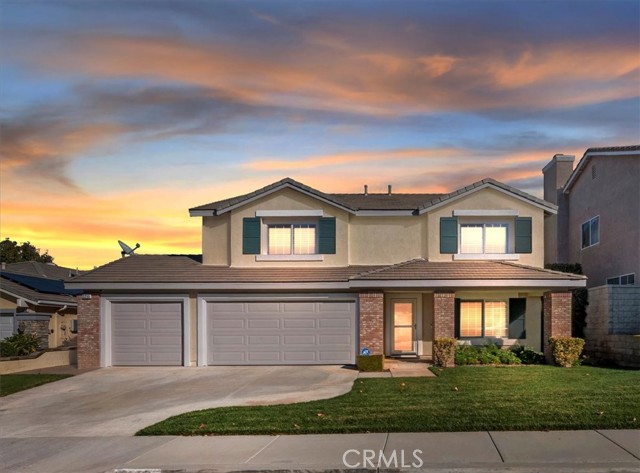 Detail Gallery Image 2 of 29 For 3255 Stargate, Corona,  CA 92882 - 5 Beds | 2/1 Baths