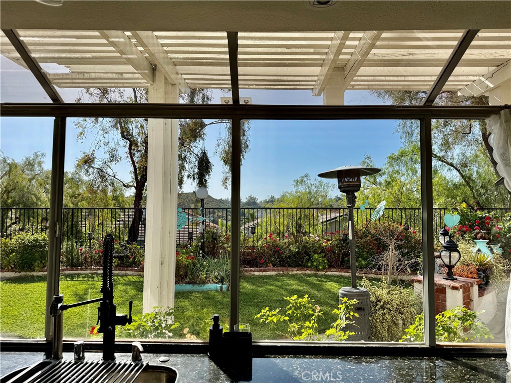 https://media.crmls.org/medias/47fad5eb-8cdc-4b9d-9015-1ec1ec0883b3.jpg?preset=X-Large