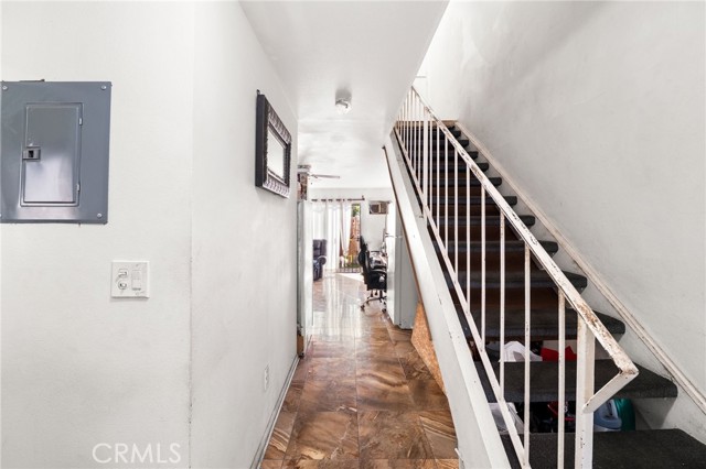 Detail Gallery Image 4 of 20 For 1001 E Camile #A2,  Santa Ana,  CA 92701 - 2 Beds | 1/1 Baths