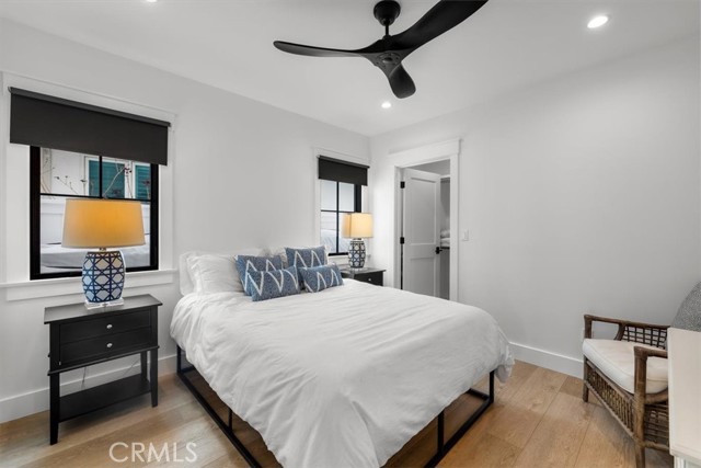 2406 Silverstrand Avenue, Hermosa Beach CA: https://media.crmls.org/medias/47fc4d06-66e9-4cf9-950f-ab5b6445365e.jpg