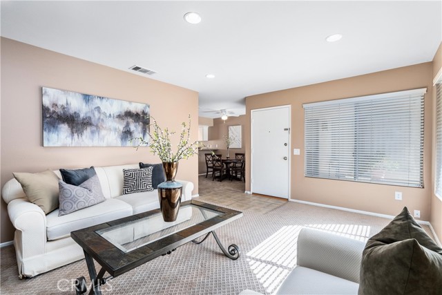 Detail Gallery Image 3 of 19 For 2891 Canyon Crest Dr #59,  Riverside,  CA 92507 - 1 Beds | 1 Baths