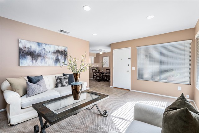 Detail Gallery Image 3 of 19 For 2891 Canyon Crest Dr #59,  Riverside,  CA 92507 - 1 Beds | 1 Baths