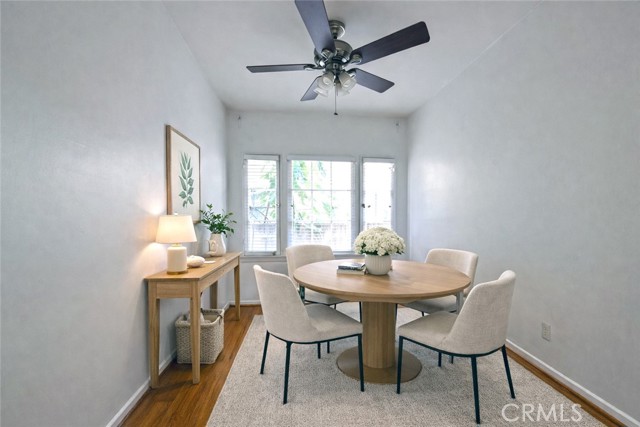 Detail Gallery Image 3 of 16 For 149 S Crescent Dr #B,  Beverly Hills,  CA 90212 - 1 Beds | 1 Baths