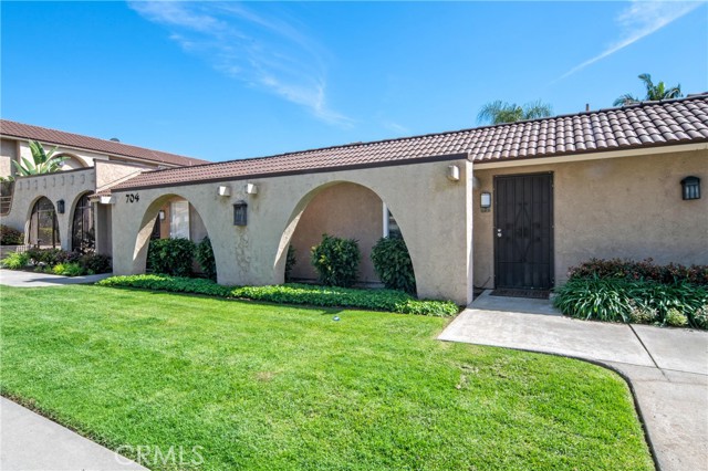 704 W Lambert Rd #2, La Habra, CA 90631