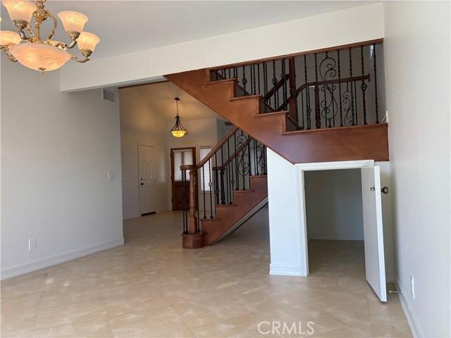 12 Longstreet, Irvine CA: https://media.crmls.org/medias/4800a806-4ac8-4cff-9b9d-ad428e684fed.jpg