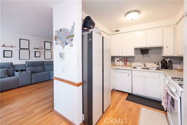 Detail Gallery Image 18 of 31 For 1440 W Badillo, San Dimas,  CA 91773 - 3 Beds | 2 Baths