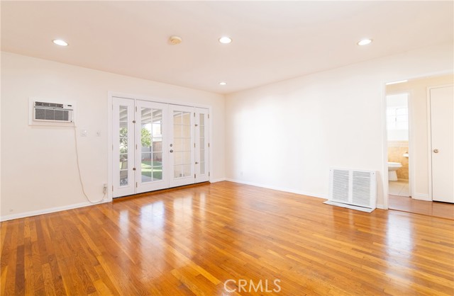 Detail Gallery Image 11 of 24 For 4322 Maybank Ave, Lakewood,  CA 90712 - 3 Beds | 2 Baths