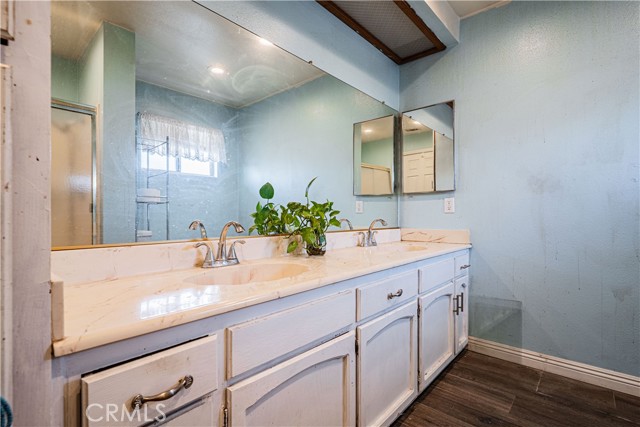 Detail Gallery Image 7 of 8 For 5853 Aurora Ave, Jurupa Valley,  CA 91752 - 6 Beds | 3/1 Baths