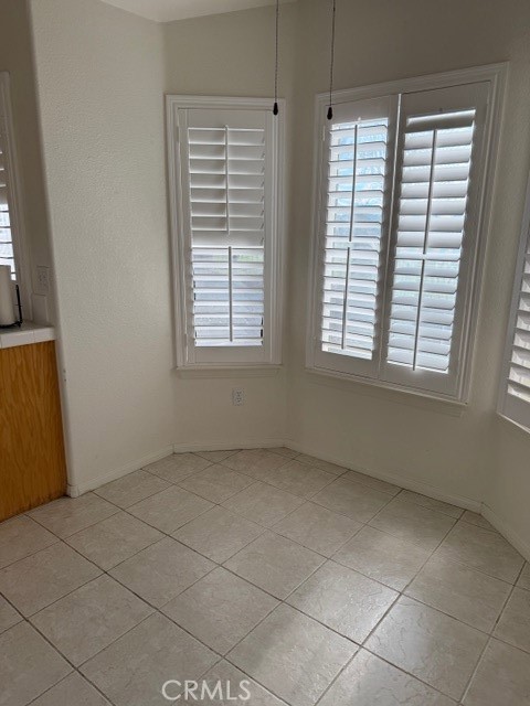 Detail Gallery Image 6 of 28 For 11220 Country Club Dr, Apple Valley,  CA 92308 - 2 Beds | 2 Baths