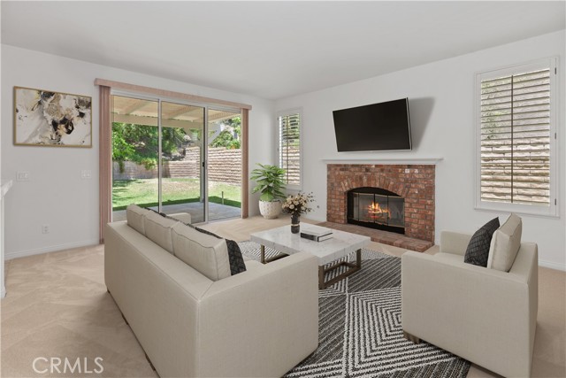 2311 Gillingham Circle, Thousand Oaks CA: https://media.crmls.org/medias/4804f7cb-204f-47d2-baae-bdcfe26860c5.jpg