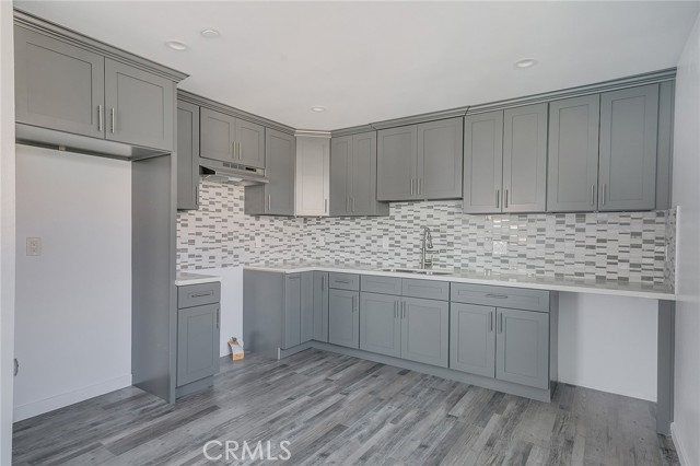Detail Gallery Image 16 of 65 For 1348 W 41st Pl, Los Angeles,  CA 90037 - – Beds | – Baths