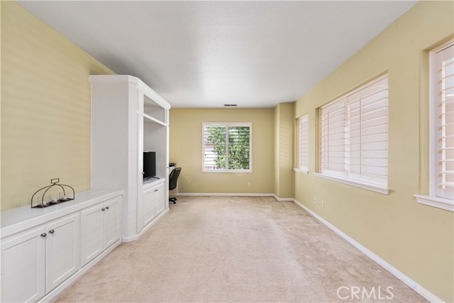 Detail Gallery Image 28 of 54 For 29126 Starwood Pl, Saugus,  CA 91390 - 4 Beds | 3/1 Baths