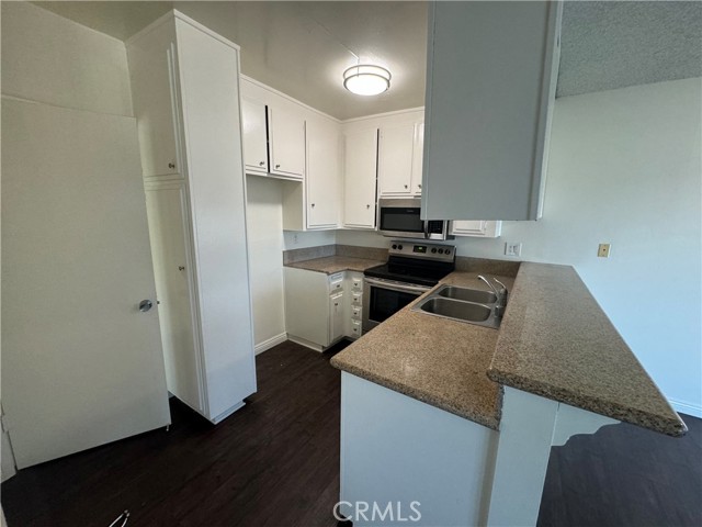 Detail Gallery Image 5 of 16 For 3649 Emerald St #127,  Torrance,  CA 90503 - 1 Beds | 1 Baths
