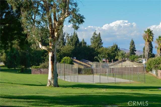 10060 Hillsborough Lane, Riverside CA: https://media.crmls.org/medias/48057e98-4bd1-4a88-b220-515df81e2fea.jpg