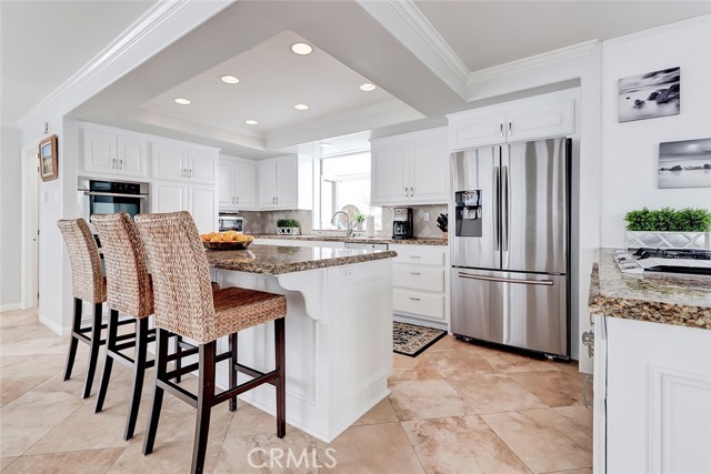 469 27th Street, Manhattan Beach, California 90266, 3 Bedrooms Bedrooms, ,3 BathroomsBathrooms,Residential,Sold,27th,SB22088434