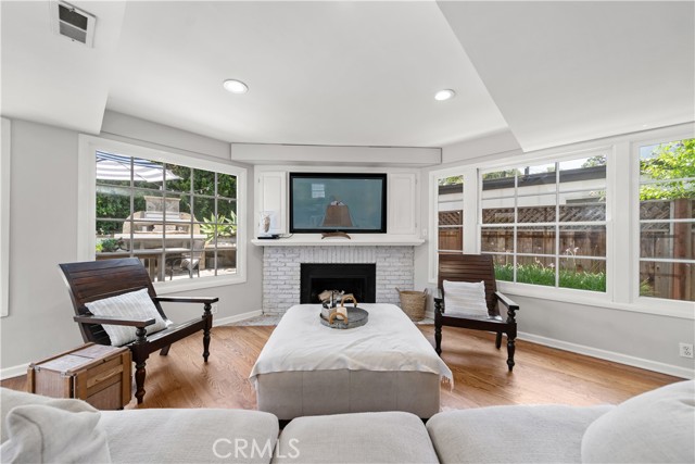 1733 Bayou Way, Seal Beach CA: https://media.crmls.org/medias/480735af-8ff0-4500-b010-cd94d451f363.jpg