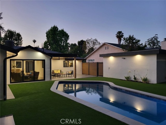 Detail Gallery Image 40 of 42 For 23240 Leonora Dr, Woodland Hills,  CA 91367 - 5 Beds | 3/1 Baths