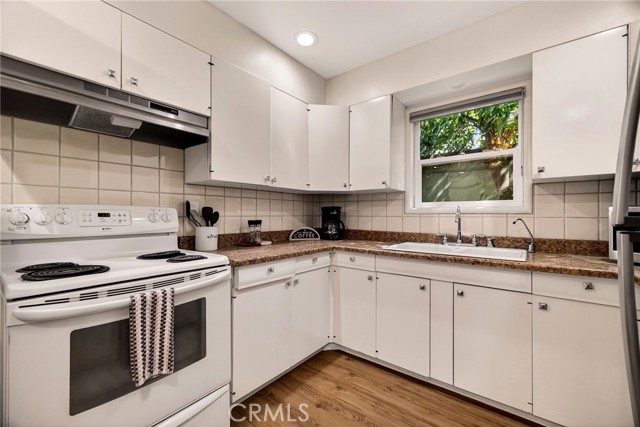 Detail Gallery Image 14 of 65 For 1731 Salem, Chico,  CA 95928 - 3 Beds | 2 Baths