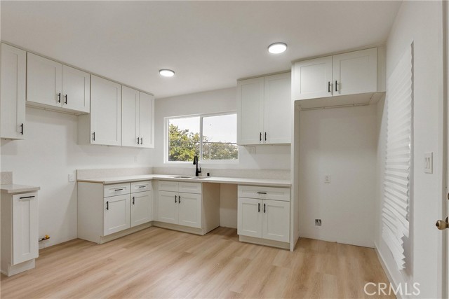 1209 W 40th Place, Los Angeles CA: https://media.crmls.org/medias/4809db30-084e-4b11-9879-2861ebf3d041.jpg