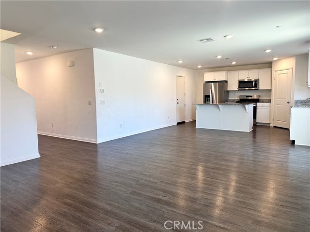 Detail Gallery Image 9 of 22 For 247 Scarlet Oak, San Jacinto,  CA 92583 - 4 Beds | 3 Baths