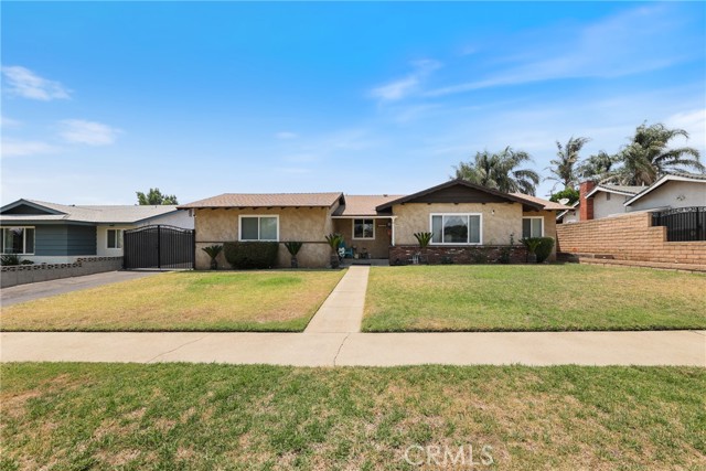 Detail Gallery Image 2 of 39 For 7430 Leucite Ave, Rancho Cucamonga,  CA 91730 - 3 Beds | 2 Baths