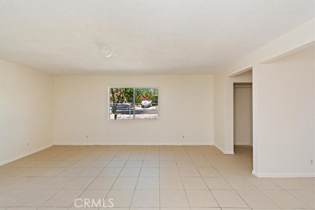 Detail Gallery Image 16 of 26 For 66229 4th St, Desert Hot Springs,  CA 92240 - 5 Beds | 3 Baths