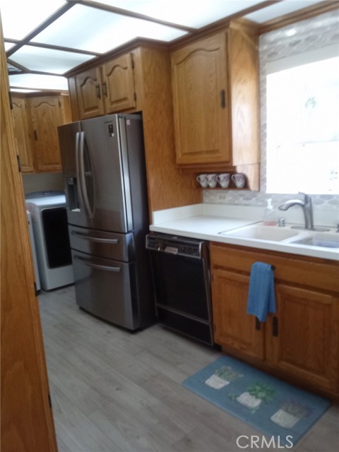 Detail Gallery Image 9 of 27 For 11742 Terradell, Santa Fe Springs,  CA 90670 - 4 Beds | 2 Baths