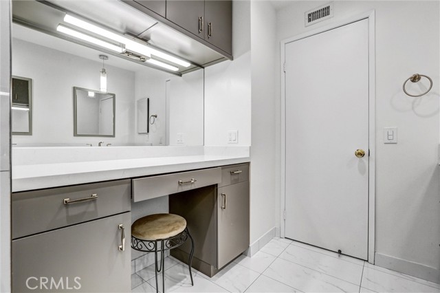Upstairs shared bathroom