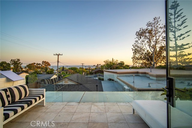 Detail Gallery Image 24 of 56 For 461 Poplar St, Laguna Beach,  CA 92651 - 4 Beds | 4 Baths