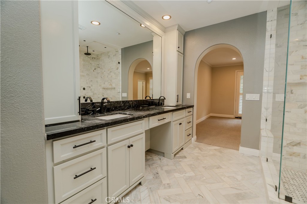 MLS #OC25261800 image #14