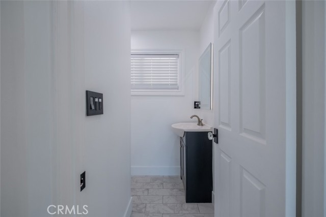 9830 Foothill Boulevard, Sylmar CA: https://media.crmls.org/medias/480dcc20-6970-4567-9a5f-3b9f78845367.jpg