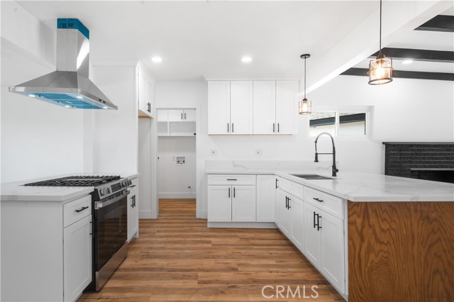 424 E Victoria Street, Rialto CA: https://media.crmls.org/medias/480df17b-7b3f-4239-ae2b-a3284498646c.jpg