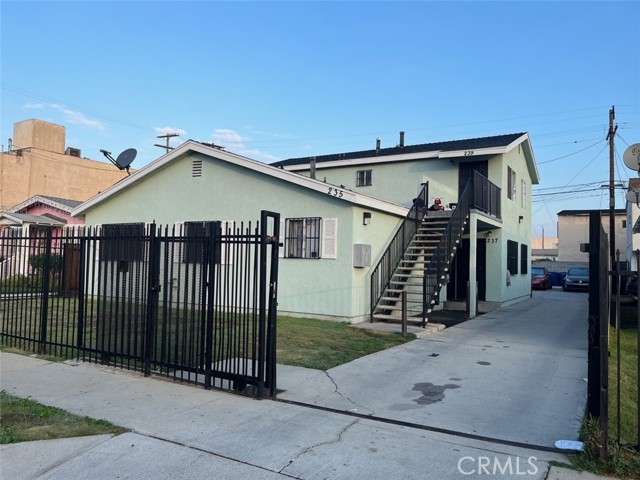 Detail Gallery Image 1 of 1 For 235 W 88th St, Los Angeles,  CA 90003 - – Beds | – Baths