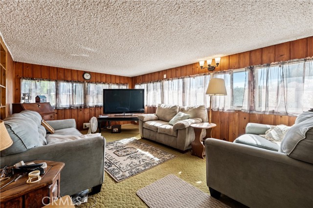 Detail Gallery Image 10 of 40 For 3350 Dawn, Rosamond,  CA 93560 - 2 Beds | 1/1 Baths