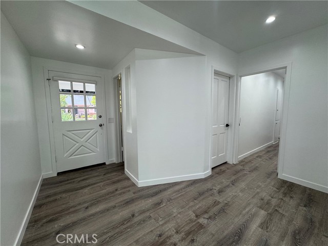 2212 Linda Flora Drive, Los Angeles CA: https://media.crmls.org/medias/48109e78-6048-4cd4-957e-dff3f353053c.jpg