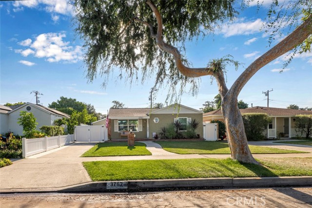 3762 Radnor Avenue, Long Beach, California 90808, 2 Bedrooms Bedrooms, ,1 BathroomBathrooms,Single Family Residence,For Sale,Radnor,PW24173178