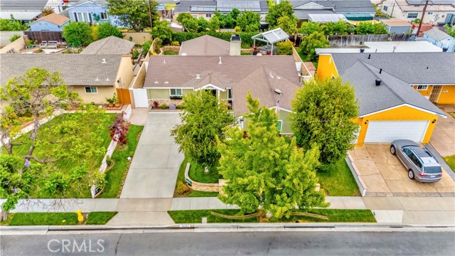 10252 Lorraine Lane, Cypress CA: https://media.crmls.org/medias/48113bc5-db1d-4b36-a700-0018fc39ce93.jpg