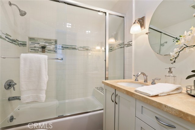 2708 Ardmore Avenue, Manhattan Beach, California 90266, 3 Bedrooms Bedrooms, ,1 BathroomBathrooms,Residential,Sold,Ardmore,SB22030009