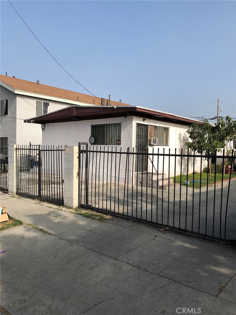 Great opportunity to acquire a 4 unit property with a great lot size in Los Angeles. The property consists of (4) 2 bedroom and 1 bath units. All units are fully leased to long term tenants who are on a month to month tenancy. Each unit has its own gas meter and electricity meter. Tenants pay gas, electricity and trash. Gated entry and ample parking for all tenants. Entry access for tenants are also available through the alley. Low maintenance and plenty of upside. Sellers are looking for Cash Offers only.