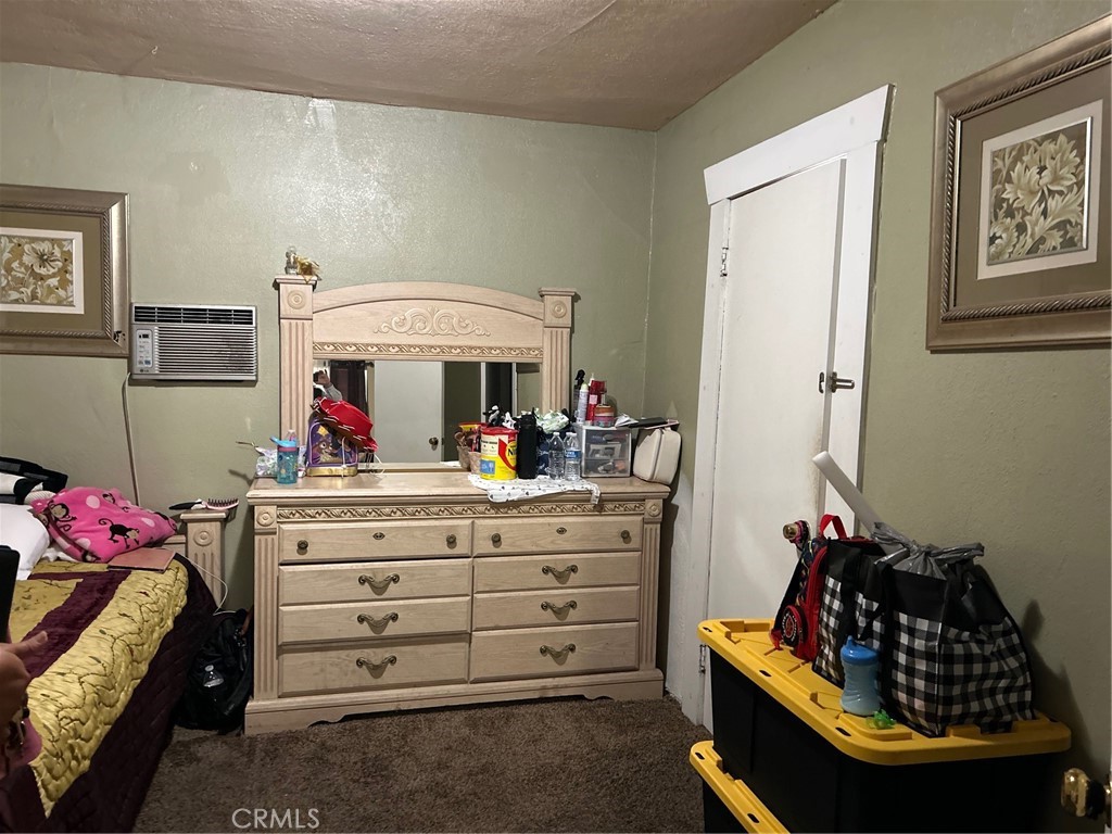 https://media.crmls.org/medias/4812febc-ac38-4b5e-beb3-2912684aa1e8.jpg?preset=X-Large