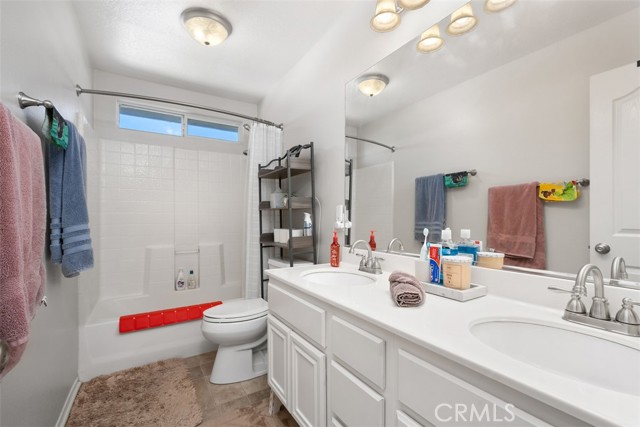 1124 Andrew Lane, Corona CA: https://media.crmls.org/medias/4813cc3c-b369-46c2-a3ce-fc7da955b554.jpg
