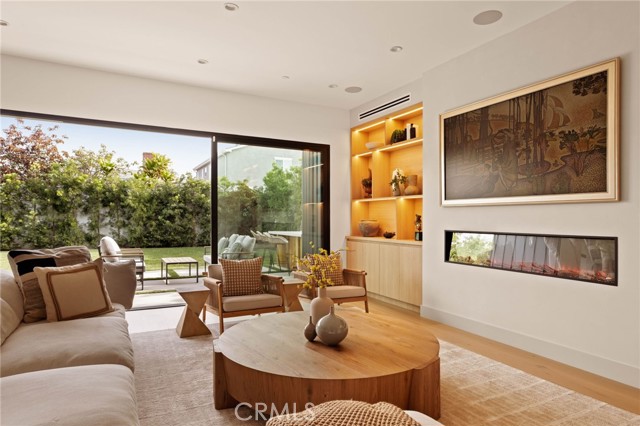 Detail Gallery Image 6 of 26 For 3962 Alla, Los Angeles,  CA 90066 - 4 Beds | 4/1 Baths